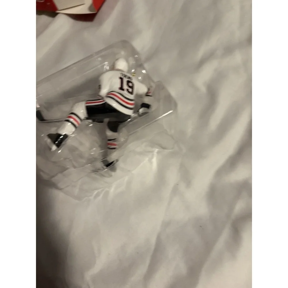 Hallmark Ornament Jonathan‎ Toews Chicago Blackhawks NHL Hockey 2016 NIB New